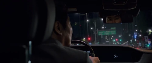 Still frame 103 from Parasite (2019) directed by Bong Joon Ho
