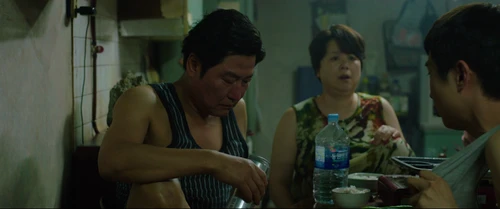 Still frame 117 from Parasite (2019) directed by Bong Joon Ho