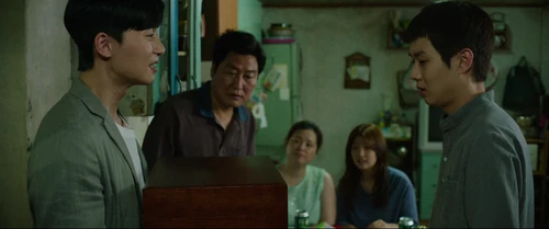 Still frame 13 from Parasite (2019) directed by Bong Joon Ho