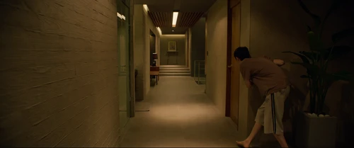 Still frame 183 from Parasite (2019) directed by Bong Joon Ho