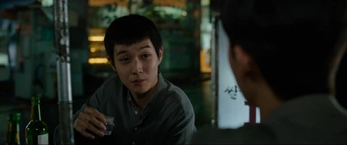 Still frame 18 from Parasite (2019) directed by Bong Joon Ho