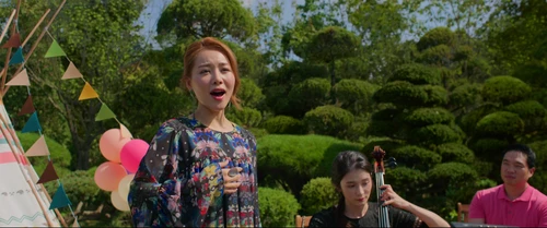 Still frame 249 from Parasite (2019) directed by Bong Joon Ho
