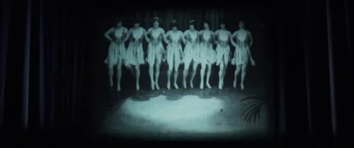 Still frame 14 from Pearl (2022) directed by Ti West