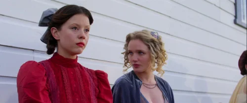 Still frame 70 from Pearl (2022) directed by Ti West