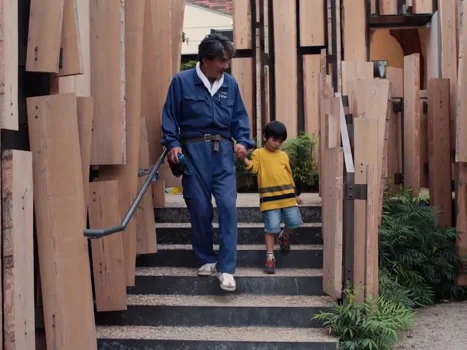 Still frame 16 from Perfect Days (2023) directed by Wim Wenders