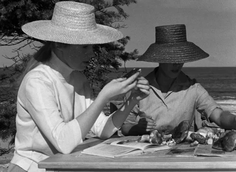 Still frame 38 from Persona (1966) directed by Ingmar Bergman