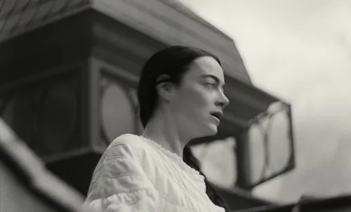 Still frame 9 from Poor Things (2023) directed by Yorgos Lanthimos