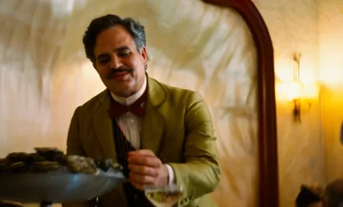 Still frame 25 from Poor Things (2023) directed by Yorgos Lanthimos