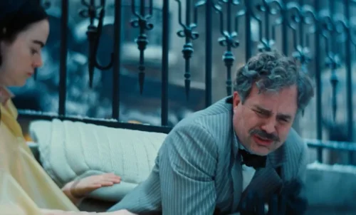 Still frame 54 from Poor Things (2023) directed by Yorgos Lanthimos