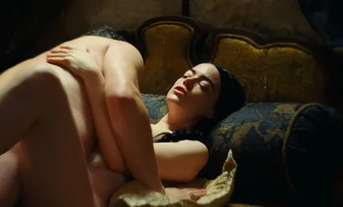 Still frame 60 from Poor Things (2023) directed by Yorgos Lanthimos