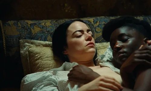 Still frame 64 from Poor Things (2023) directed by Yorgos Lanthimos