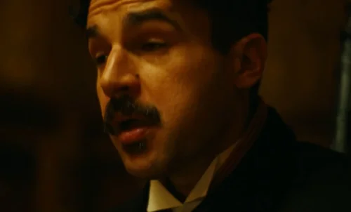 Still frame 72 from Poor Things (2023) directed by Yorgos Lanthimos