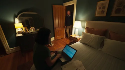 Still frame 14 from Presence (2024) directed by Steven Soderbergh