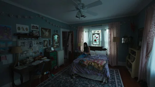 Still frame 28 from Presence (2024) directed by Steven Soderbergh