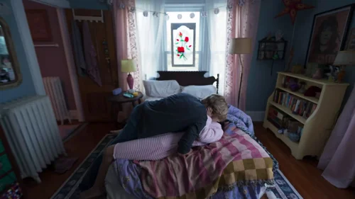 Still frame 36 from Presence (2024) directed by Steven Soderbergh