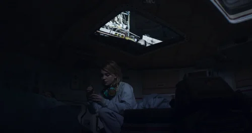 Still frame 9 from Prospect (2018) directed by Christopher Caldwell, Zeek Earl