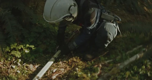 Still frame 29 from Prospect (2018) directed by Christopher Caldwell, Zeek Earl