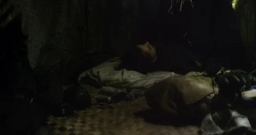 Still frame 63 from Prospect (2018) directed by Christopher Caldwell, Zeek Earl