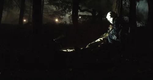 Still frame 84 from Prospect (2018) directed by Christopher Caldwell, Zeek Earl