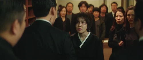 Still frame 16 from Psychokinesis (2018) directed by Yeon Sang-ho