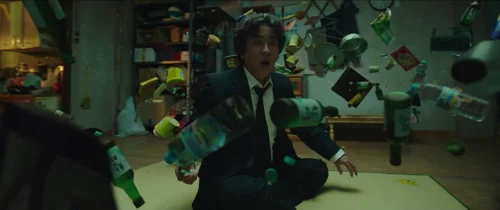 Still frame 19 from Psychokinesis (2018) directed by Yeon Sang-ho