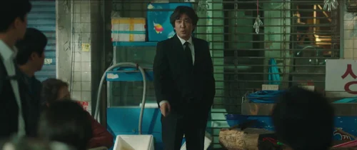 Still frame 21 from Psychokinesis (2018) directed by Yeon Sang-ho