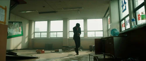 Still frame 43 from Psychokinesis (2018) directed by Yeon Sang-ho