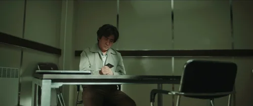 Still frame 47 from Psychokinesis (2018) directed by Yeon Sang-ho