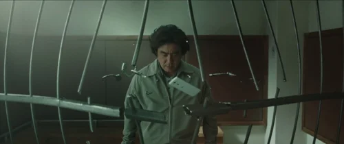 Still frame 48 from Psychokinesis (2018) directed by Yeon Sang-ho