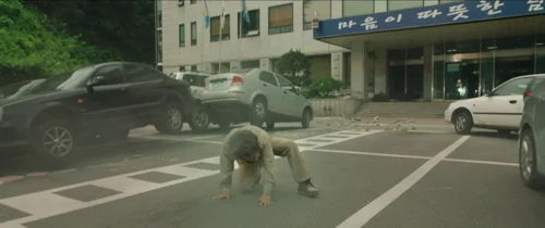 Still frame 49 from Psychokinesis (2018) directed by Yeon Sang-ho