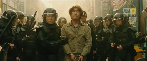 Still frame 58 from Psychokinesis (2018) directed by Yeon Sang-ho