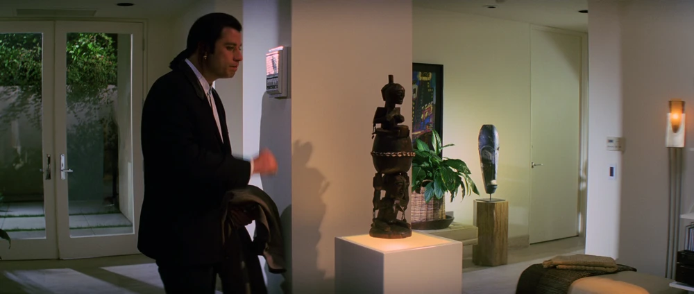 Still frame 43 from Pulp Fiction (1994) directed by Quentin Tarantino