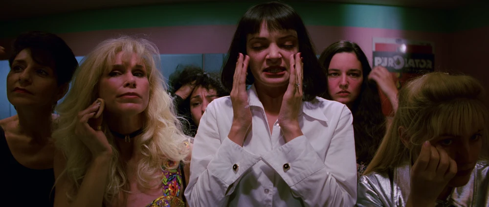 Still frame 61 from Pulp Fiction (1994) directed by Quentin Tarantino