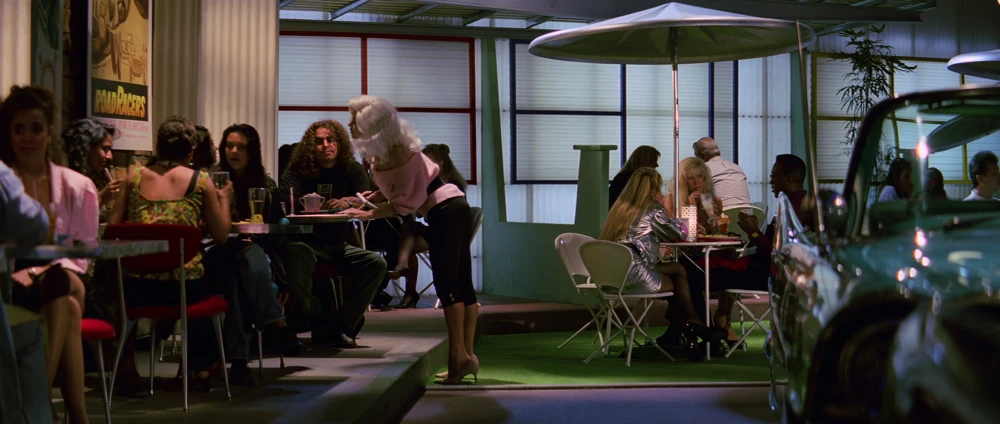 Still frame 63 from Pulp Fiction (1994) directed by Quentin Tarantino