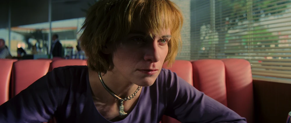 Still frame 3 from Pulp Fiction (1994) directed by Quentin Tarantino