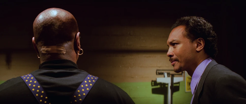 Still frame 107 from Pulp Fiction (1994) directed by Quentin Tarantino