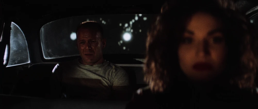 Still frame 113 from Pulp Fiction (1994) directed by Quentin Tarantino