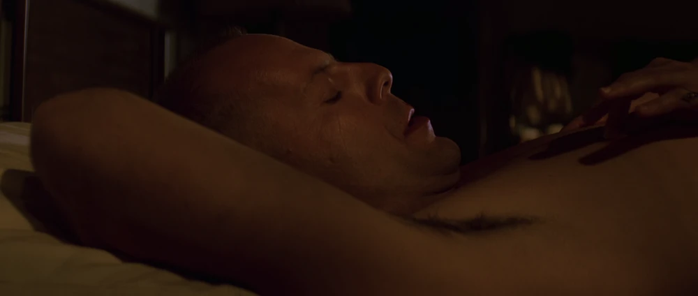 Still frame 122 from Pulp Fiction (1994) directed by Quentin Tarantino