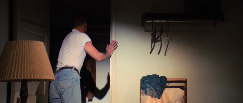 Still frame 135 from Pulp Fiction (1994) directed by Quentin Tarantino