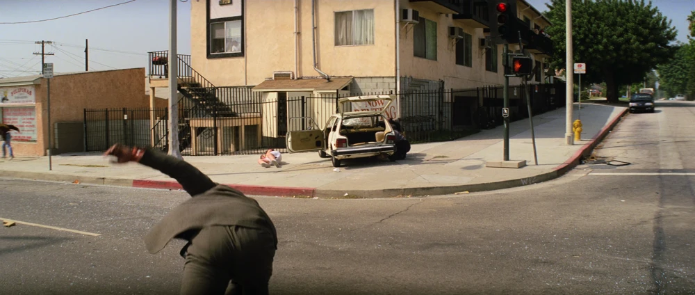 Still frame 146 from Pulp Fiction (1994) directed by Quentin Tarantino
