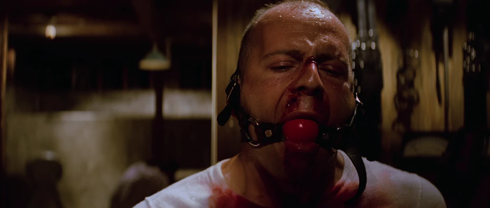 Still frame 155 from Pulp Fiction (1994) directed by Quentin Tarantino
