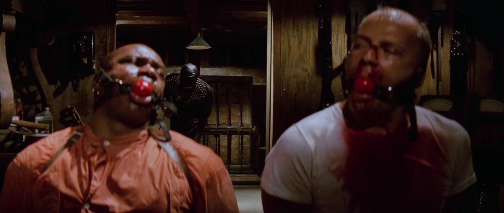 Still frame 156 from Pulp Fiction (1994) directed by Quentin Tarantino