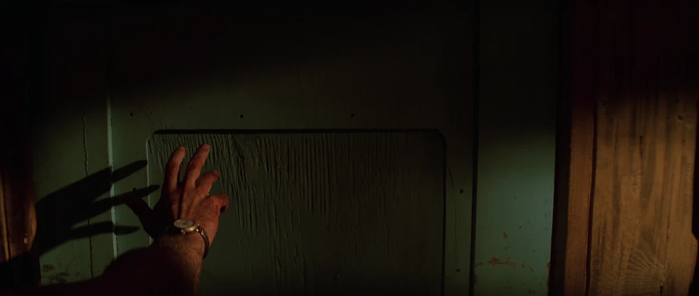 Still frame 160 from Pulp Fiction (1994) directed by Quentin Tarantino