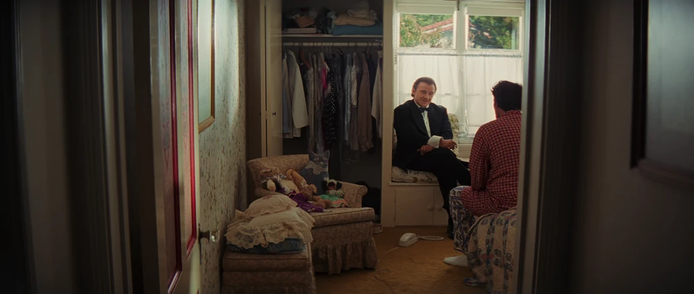 Still frame 192 from Pulp Fiction (1994) directed by Quentin Tarantino