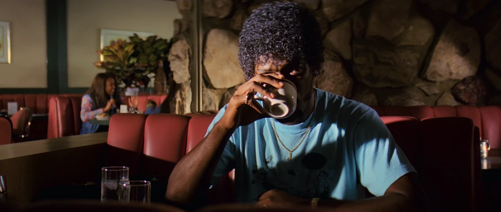 Still frame 207 from Pulp Fiction (1994) directed by Quentin Tarantino