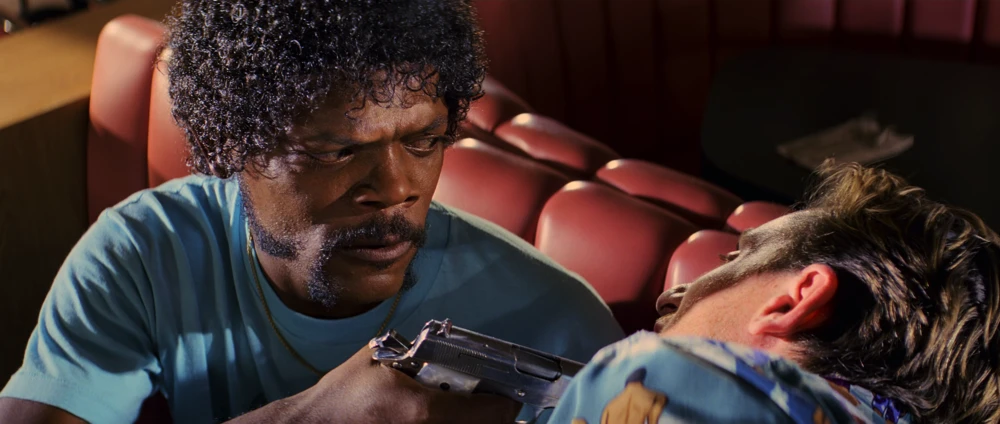 Still frame 216 from Pulp Fiction (1994) directed by Quentin Tarantino