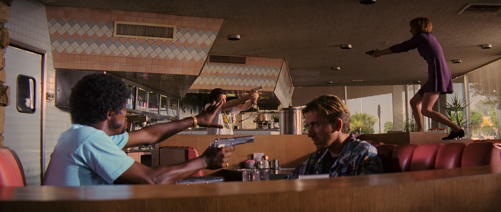 Still frame 221 from Pulp Fiction (1994) directed by Quentin Tarantino