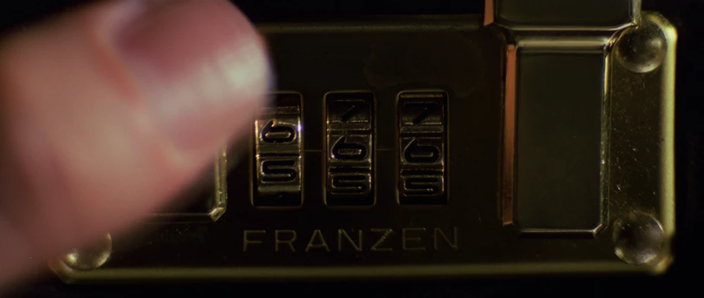 Still frame 20 from Pulp Fiction (1994) directed by Quentin Tarantino