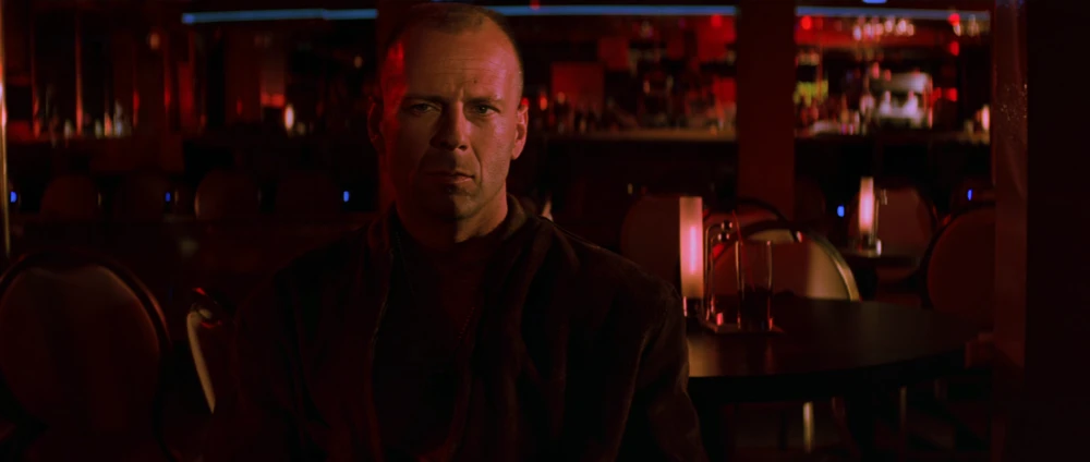 Still frame 25 from Pulp Fiction (1994) directed by Quentin Tarantino