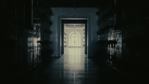 Still frame 44 from Reptile (2023) directed by Grant Singer